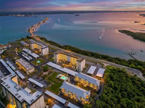 7 Island Park Place Dunedin FL 34698