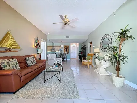 7 Island Park Place Dunedin FL 34698