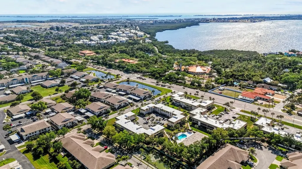 2727 75th Street W Bradenton FL 34209