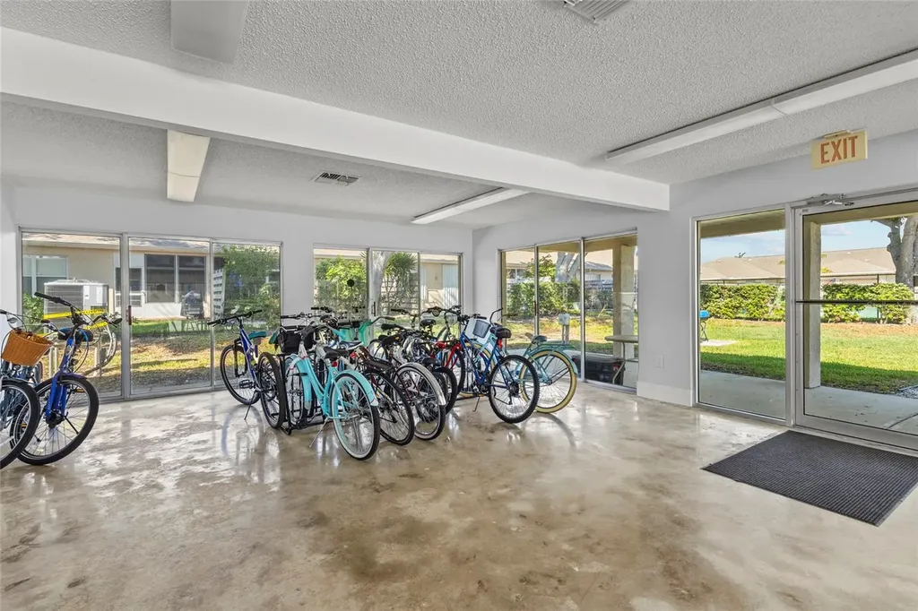 2727 75th Street W Bradenton FL 34209