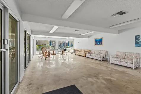 2727 75th Street W Bradenton FL 34209