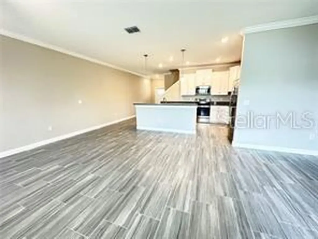 2201 Cerulean Sky Drive Lutz FL 33558