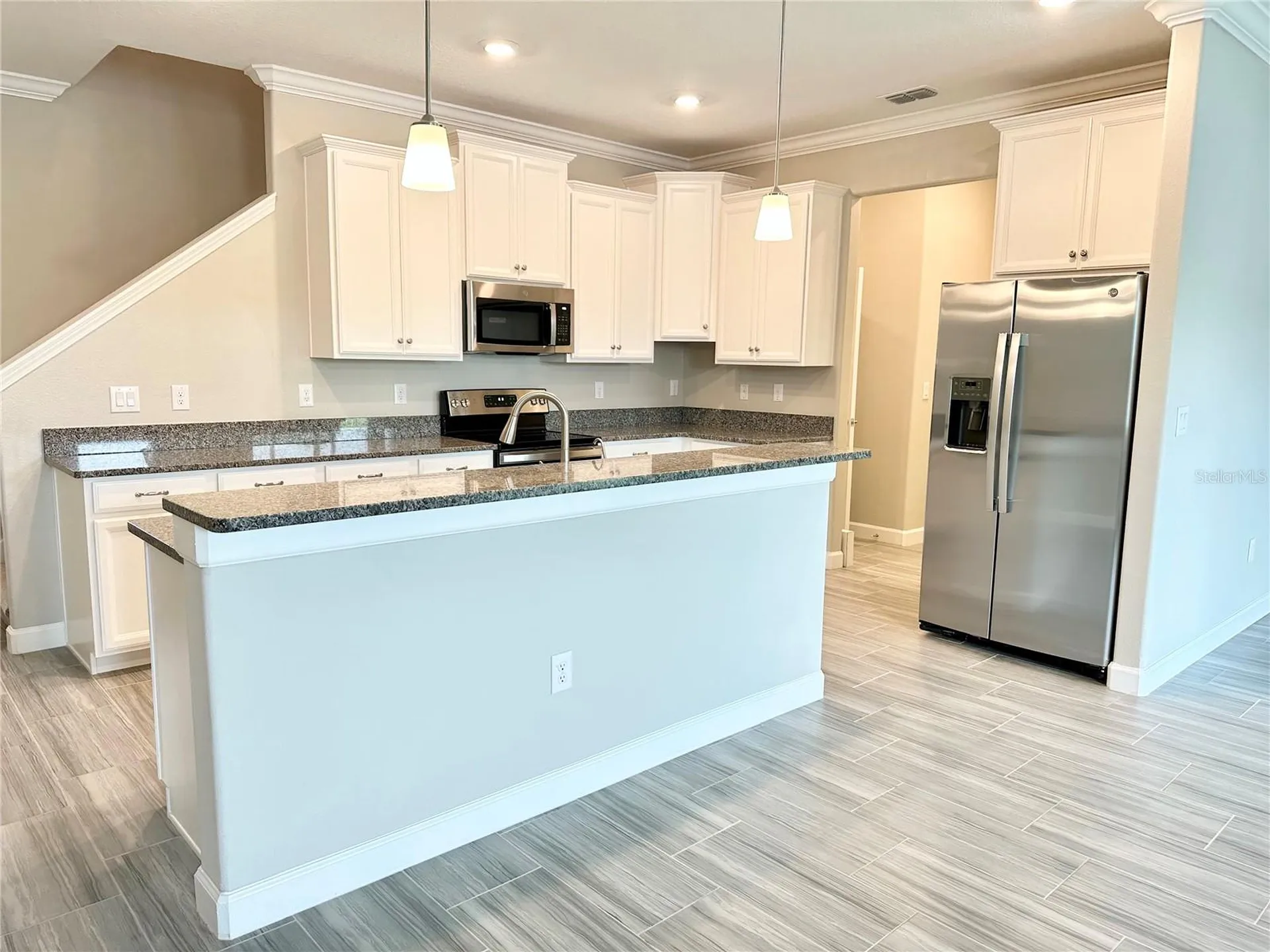 2201 Cerulean Sky Drive Lutz FL 33558