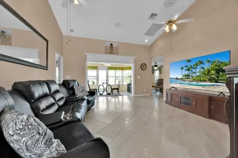 543 Clubhill Drive Haines City FL 33844