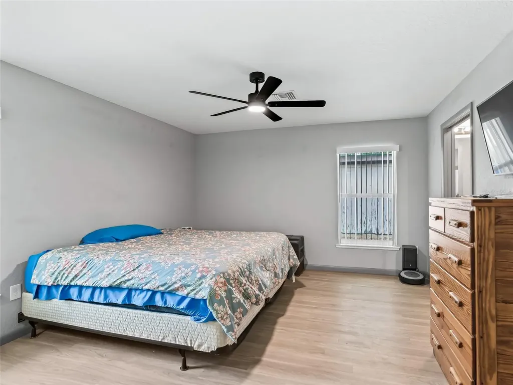 9318 Cr 649 Bushnell FL 33513