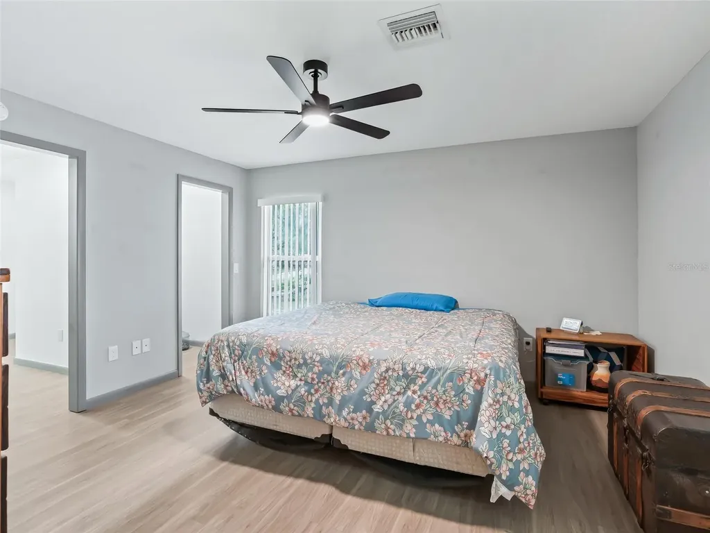9318 Cr 649 Bushnell FL 33513
