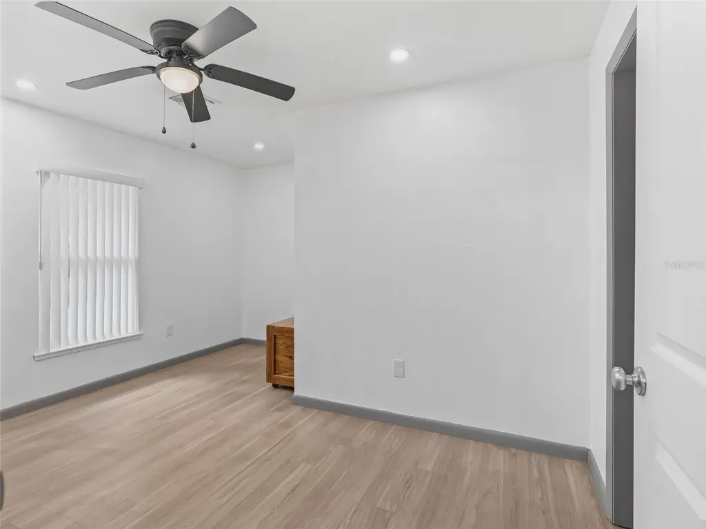 9318 Cr 649 Bushnell FL 33513