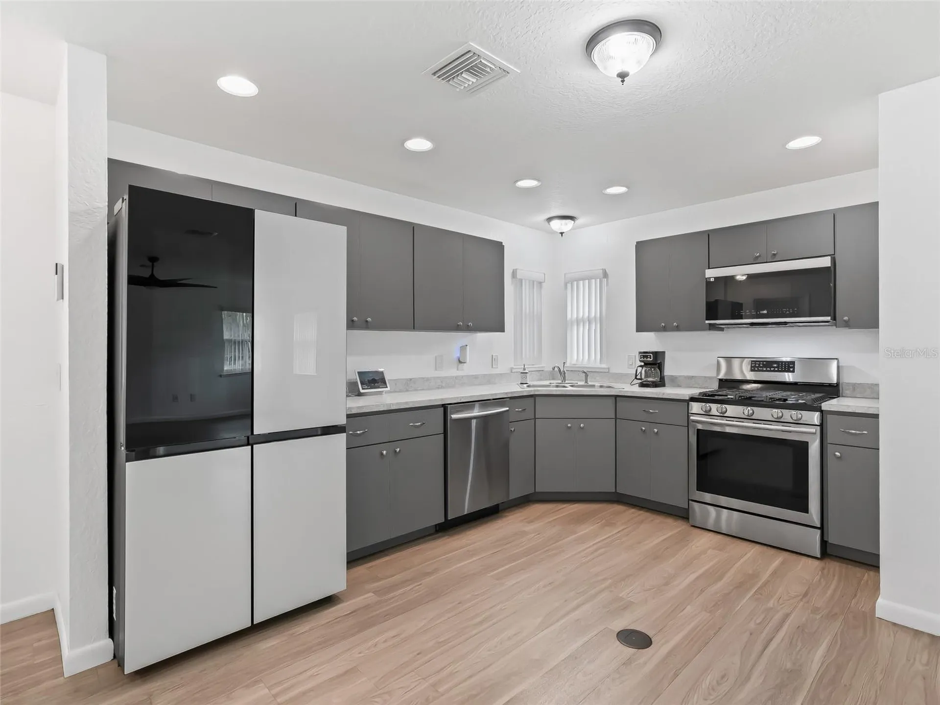 9318 Cr 649 Bushnell FL 33513