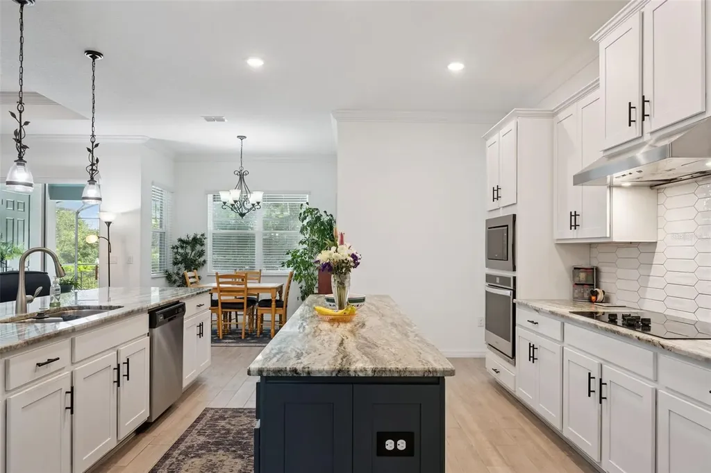16816 Lakemont Avenue Montverde FL 34756