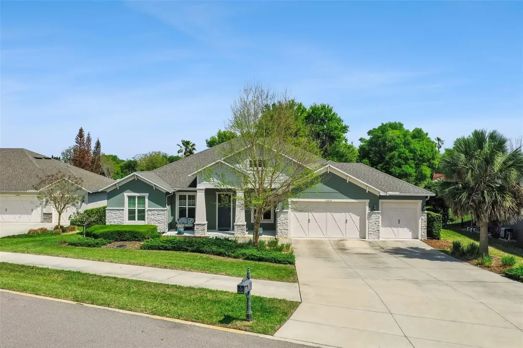 16816 Lakemont Avenue Montverde FL 34756
