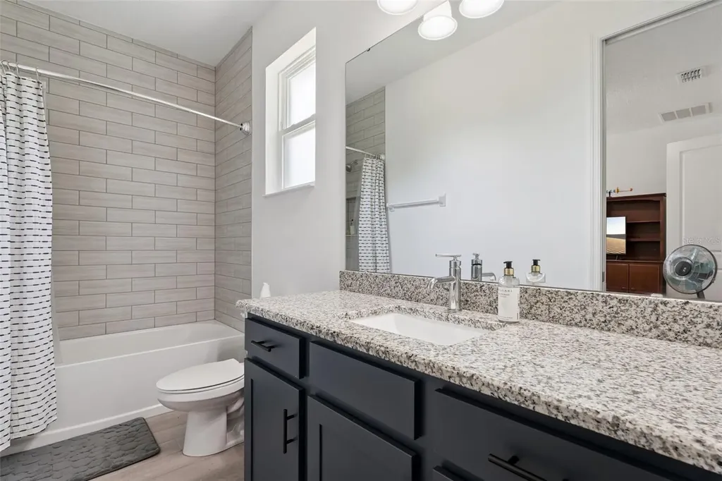 16816 Lakemont Avenue Montverde FL 34756