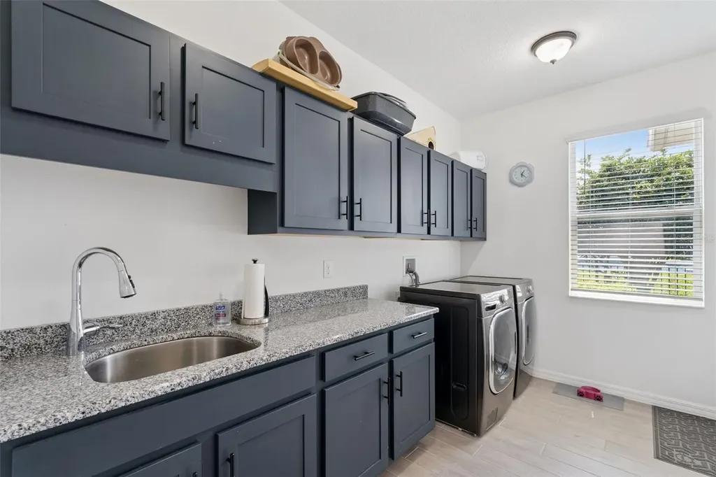 16816 Lakemont Avenue Montverde FL 34756
