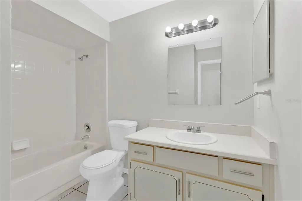 2733 Mint Drive Orlando FL 32837