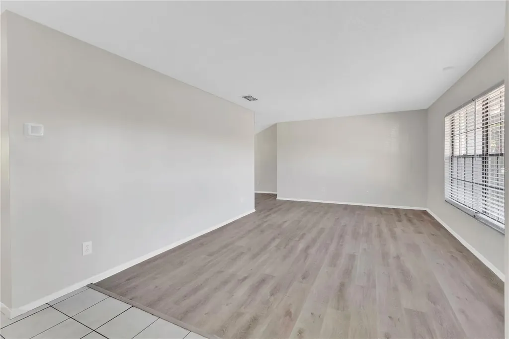 2733 Mint Drive Orlando FL 32837