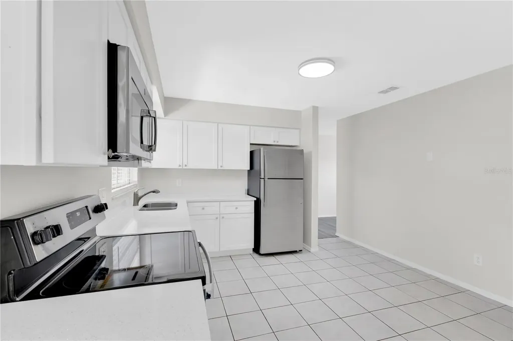 2733 Mint Drive Orlando FL 32837