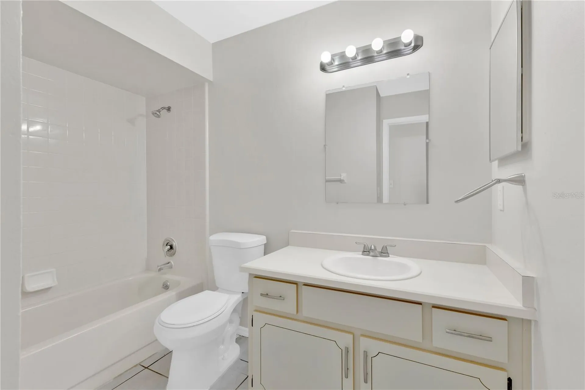 2733 Mint Drive Orlando FL 32837