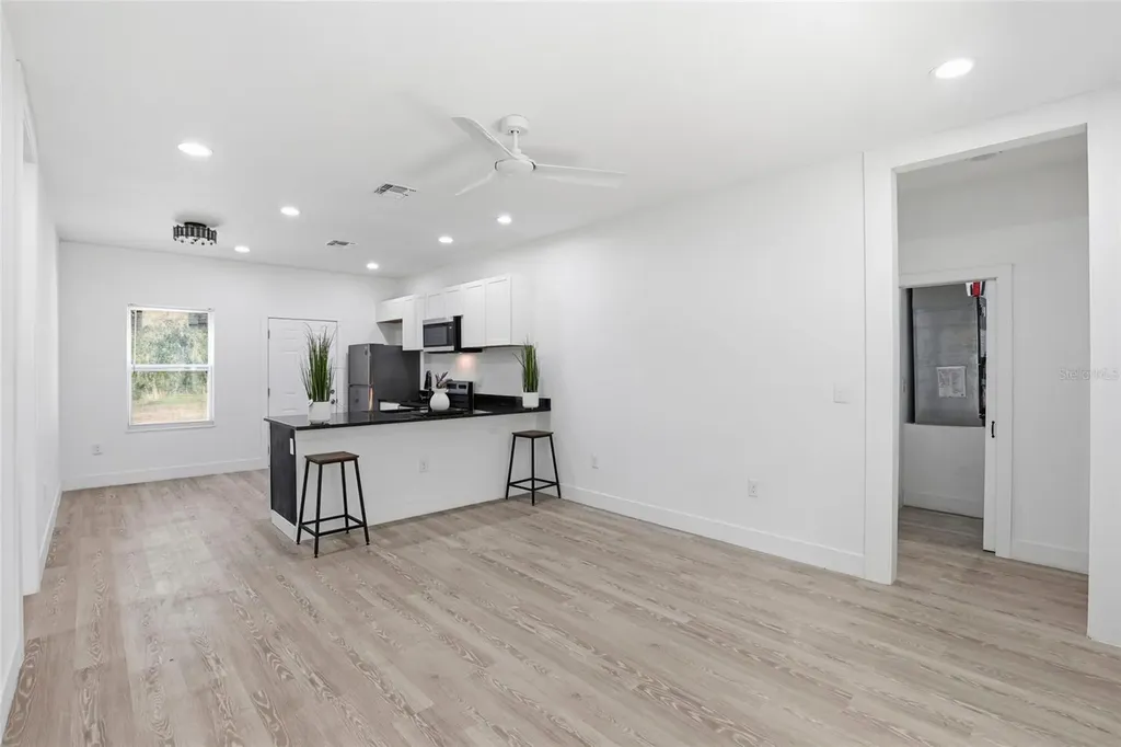 103 Long Road Interlachen FL 32148