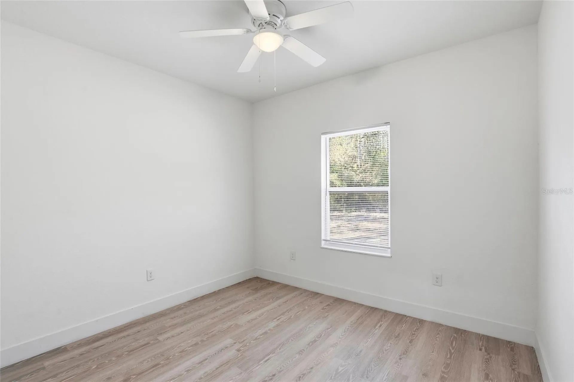 103 Long Road Interlachen FL 32148