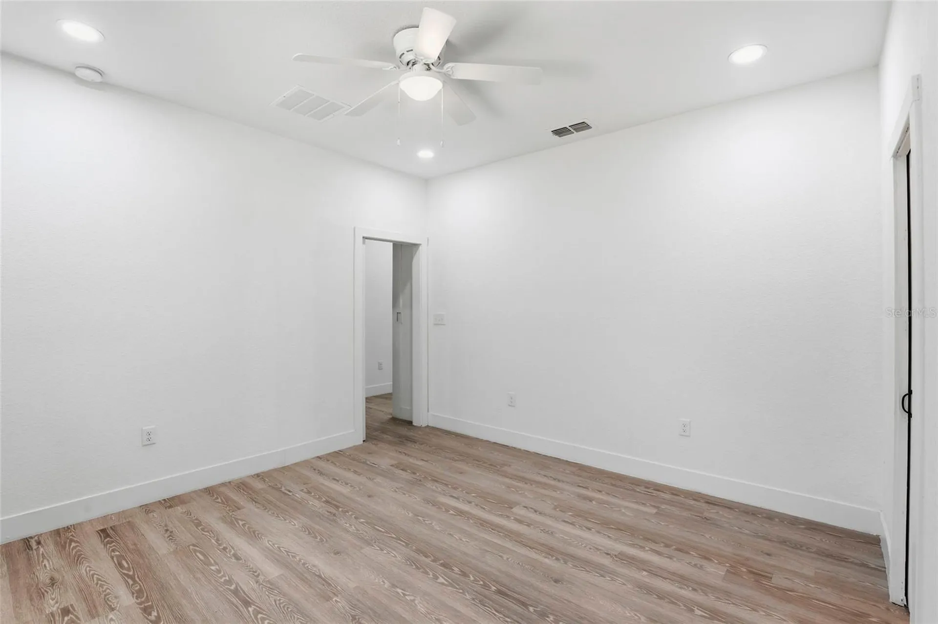 103 Long Road Interlachen FL 32148