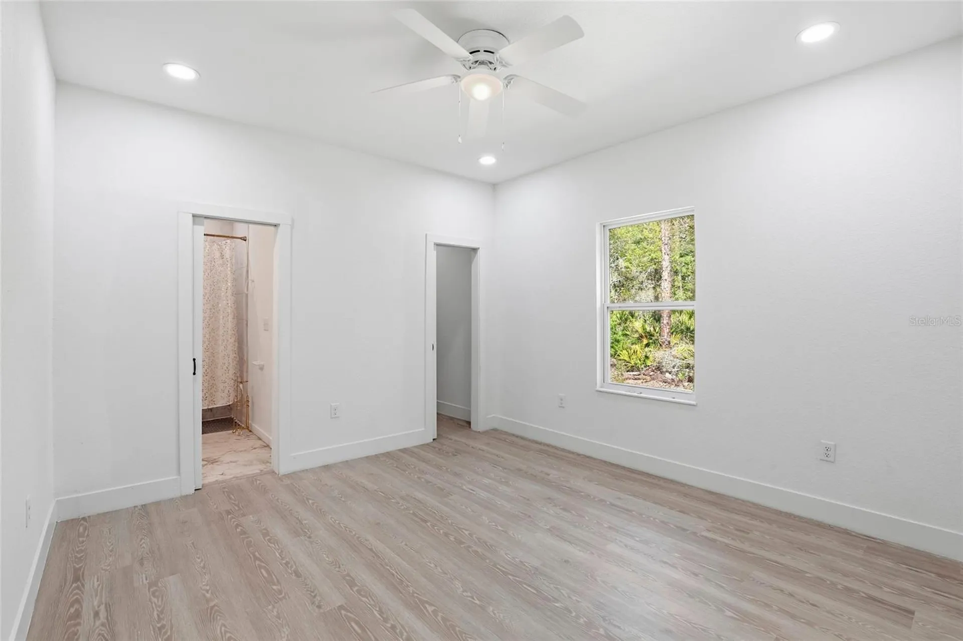 103 Long Road Interlachen FL 32148