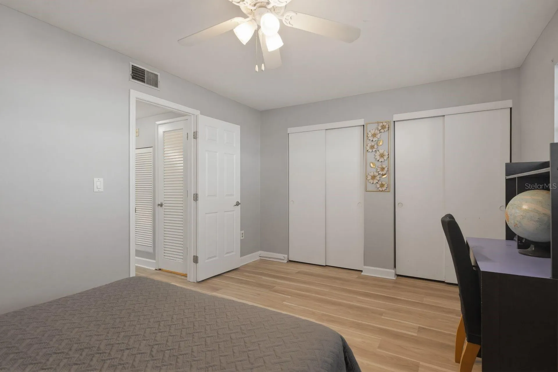 2011 58th Avenue N St Petersburg FL 33714