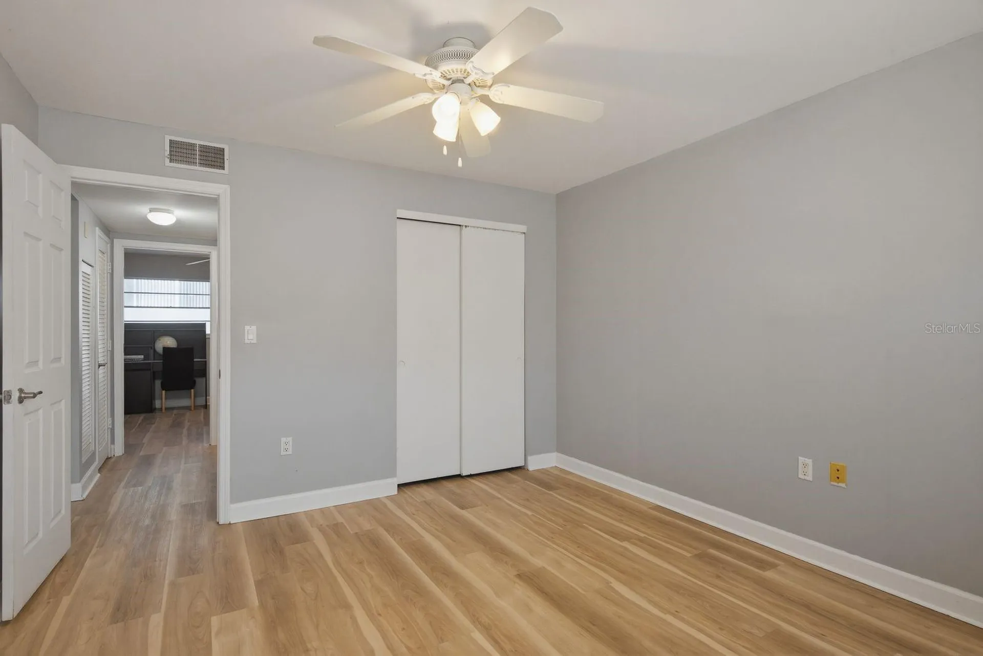 2011 58th Avenue N St Petersburg FL 33714