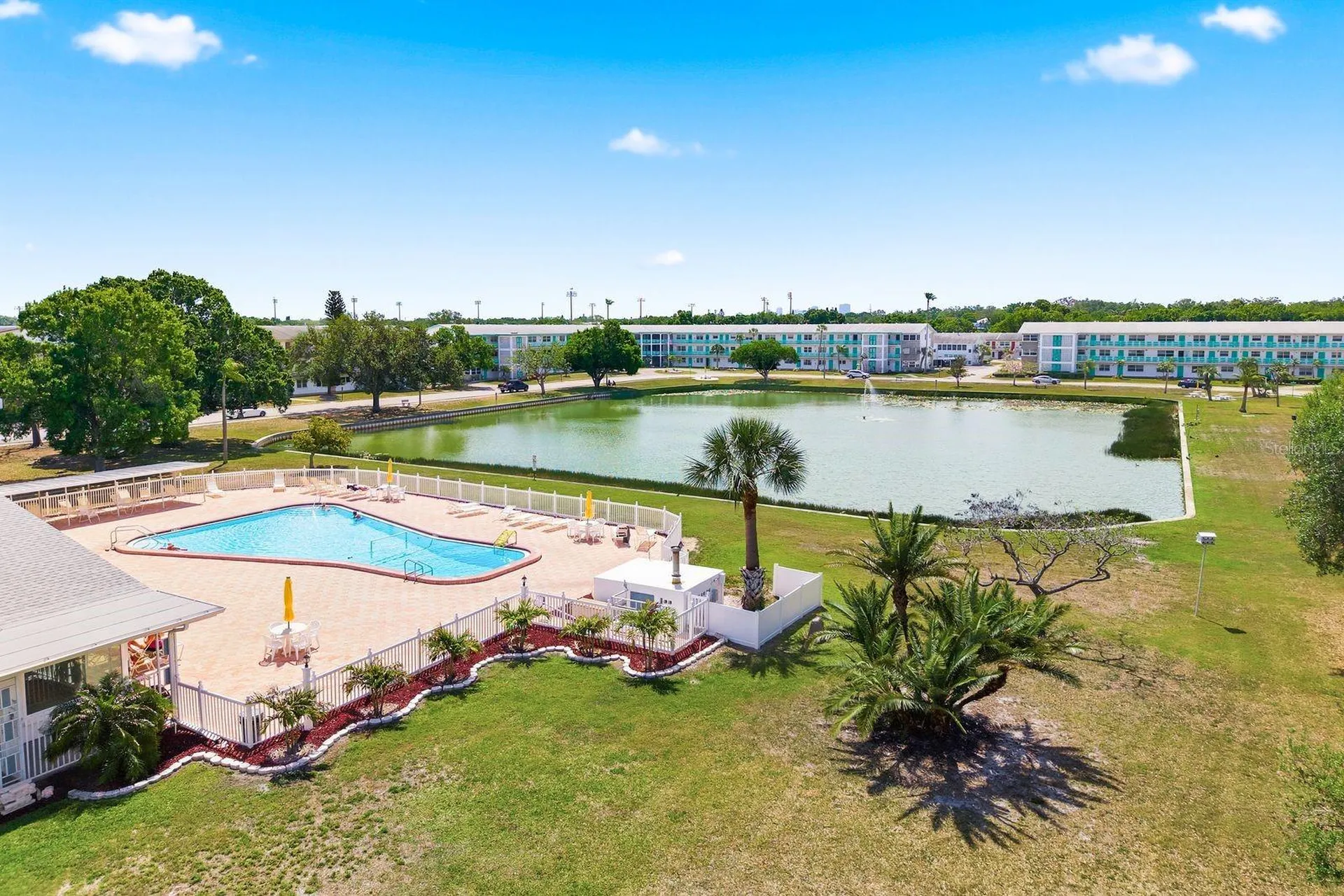 2011 58th Avenue N St Petersburg FL 33714