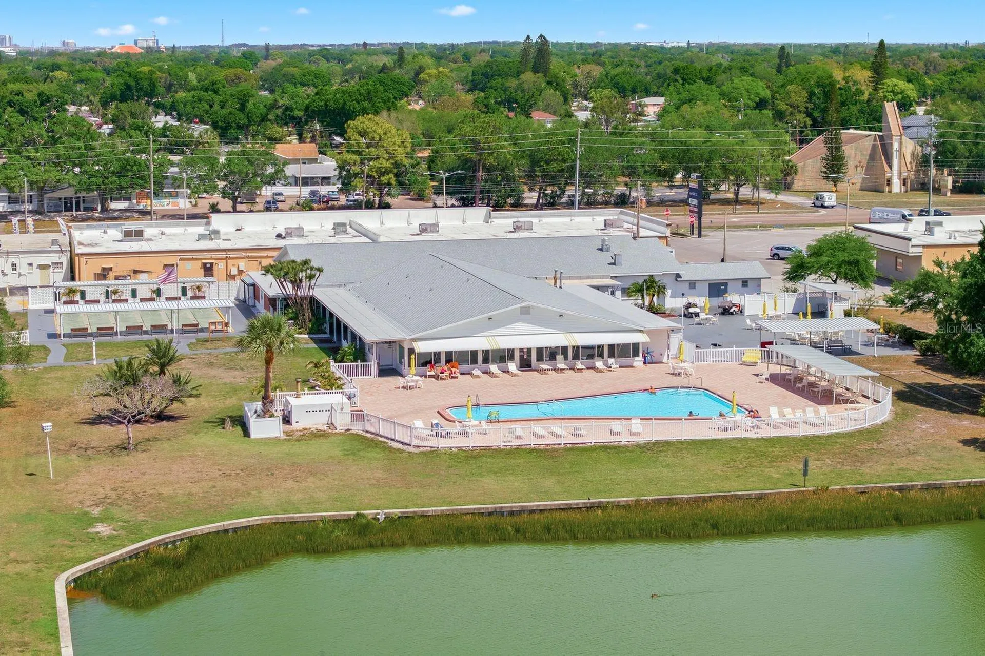 2011 58th Avenue N St Petersburg FL 33714