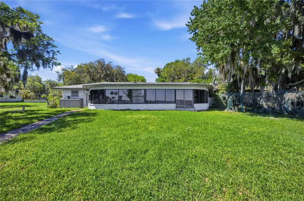 21407 NW 39th Court Micanopy FL 32667