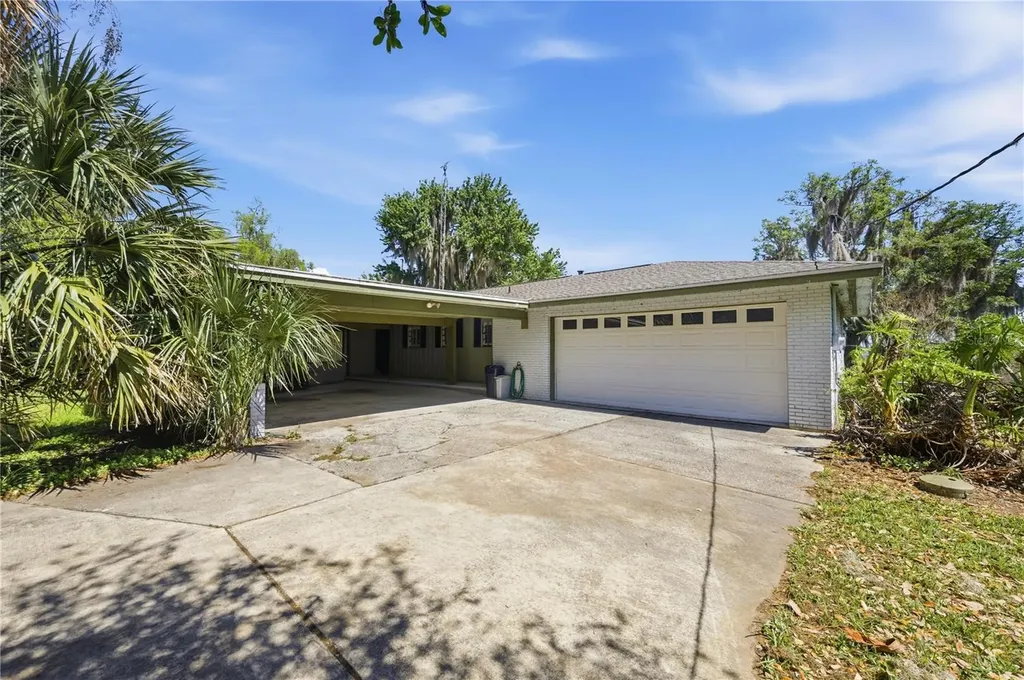 21407 NW 39th Court Micanopy FL 32667