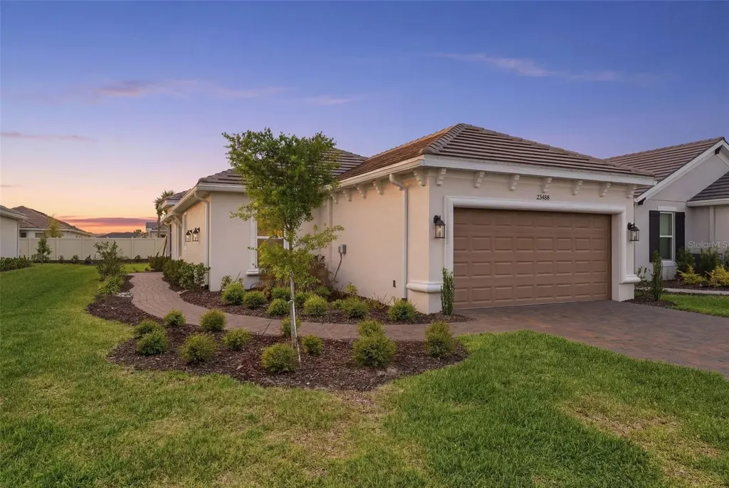 29485 Velletri Lane Wesley Chapel FL 33543