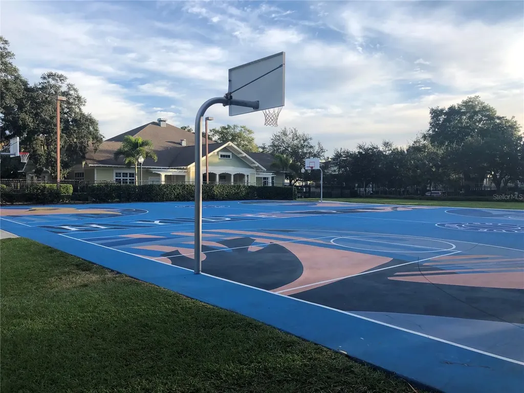 1806 W Morrison Avenue Tampa FL 33606