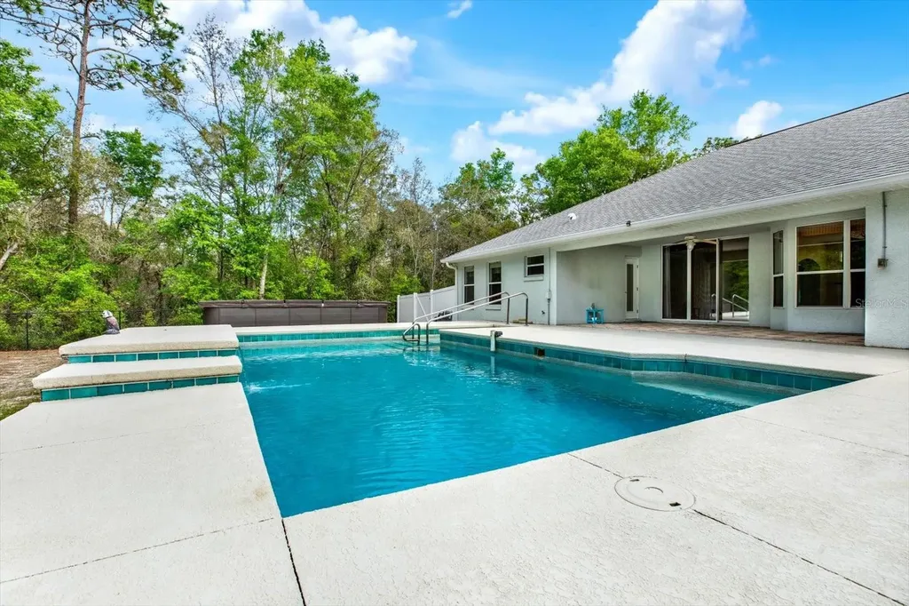 1155 E Bluebird Court Hernando FL 34442