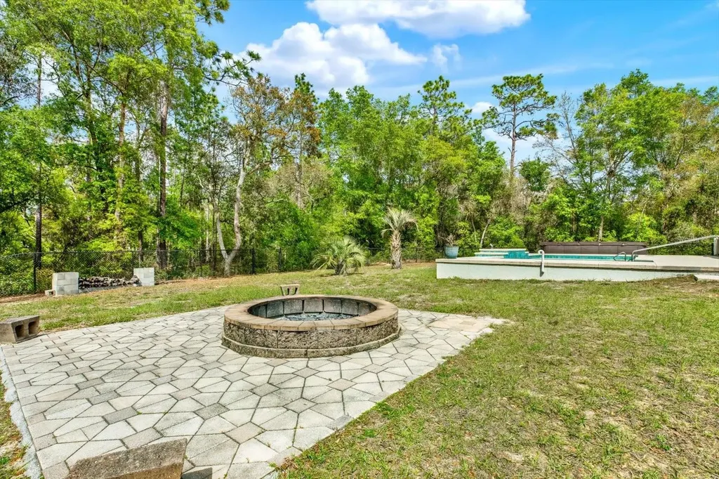 1155 E Bluebird Court Hernando FL 34442