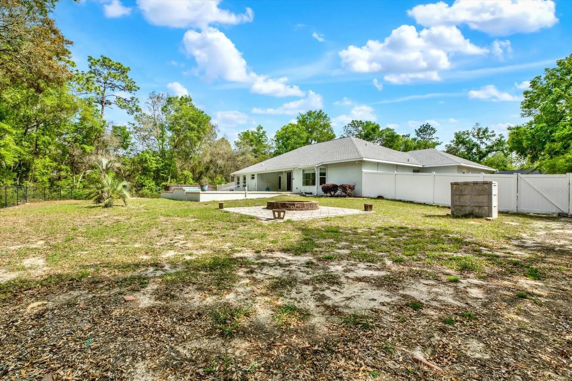 1155 E Bluebird Court Hernando FL 34442