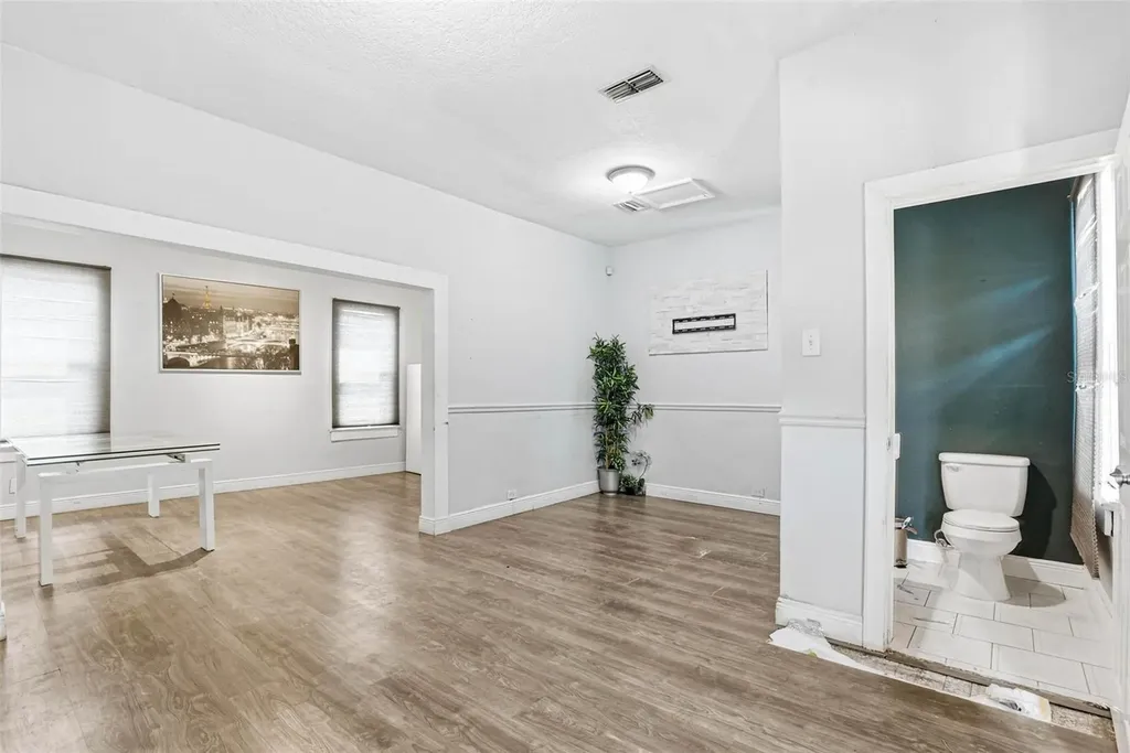 6708 N Himes Avenue Tampa FL 33614