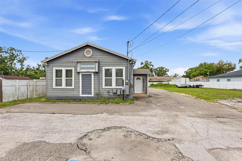 6708 N Himes Avenue Tampa FL 33614