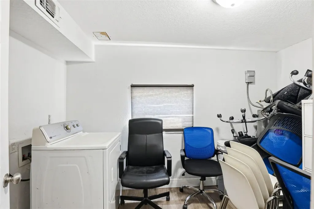 6708 N Himes Avenue Tampa FL 33614