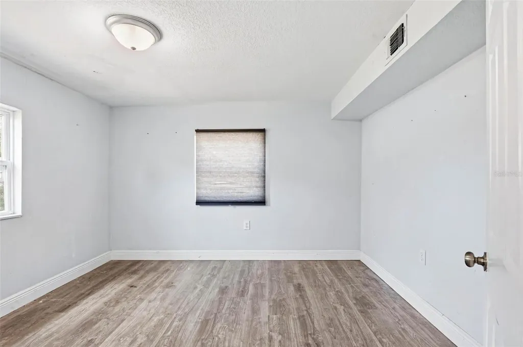 6708 N Himes Avenue Tampa FL 33614