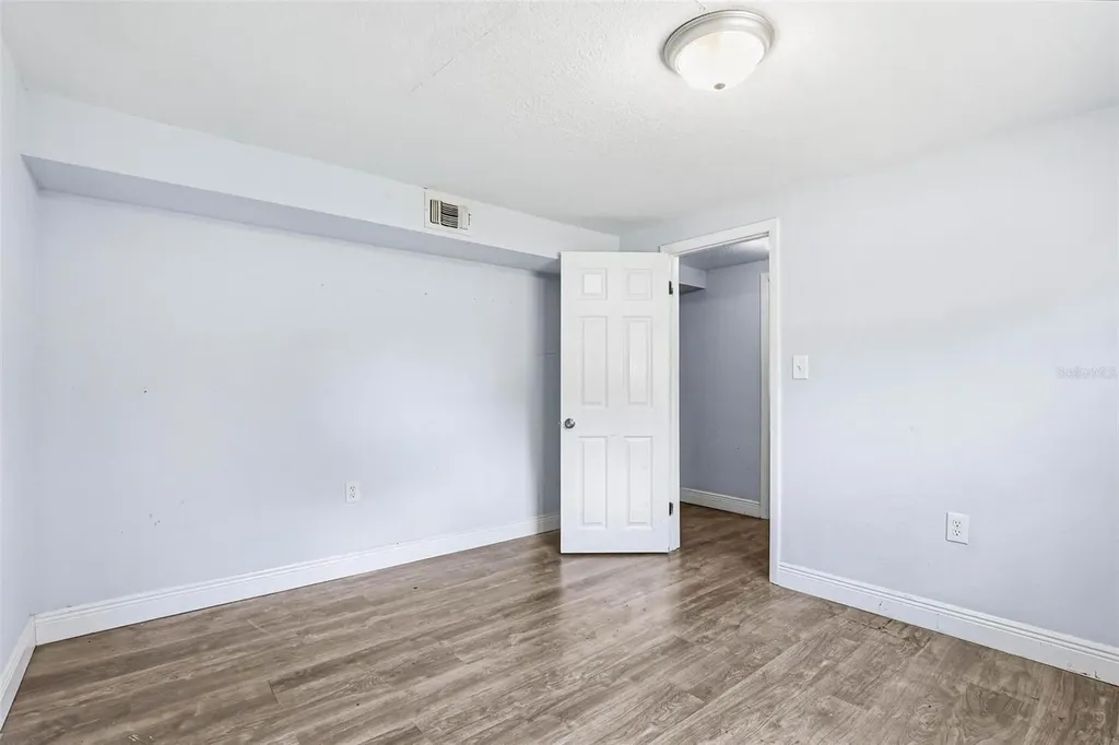 6708 N Himes Avenue Tampa FL 33614