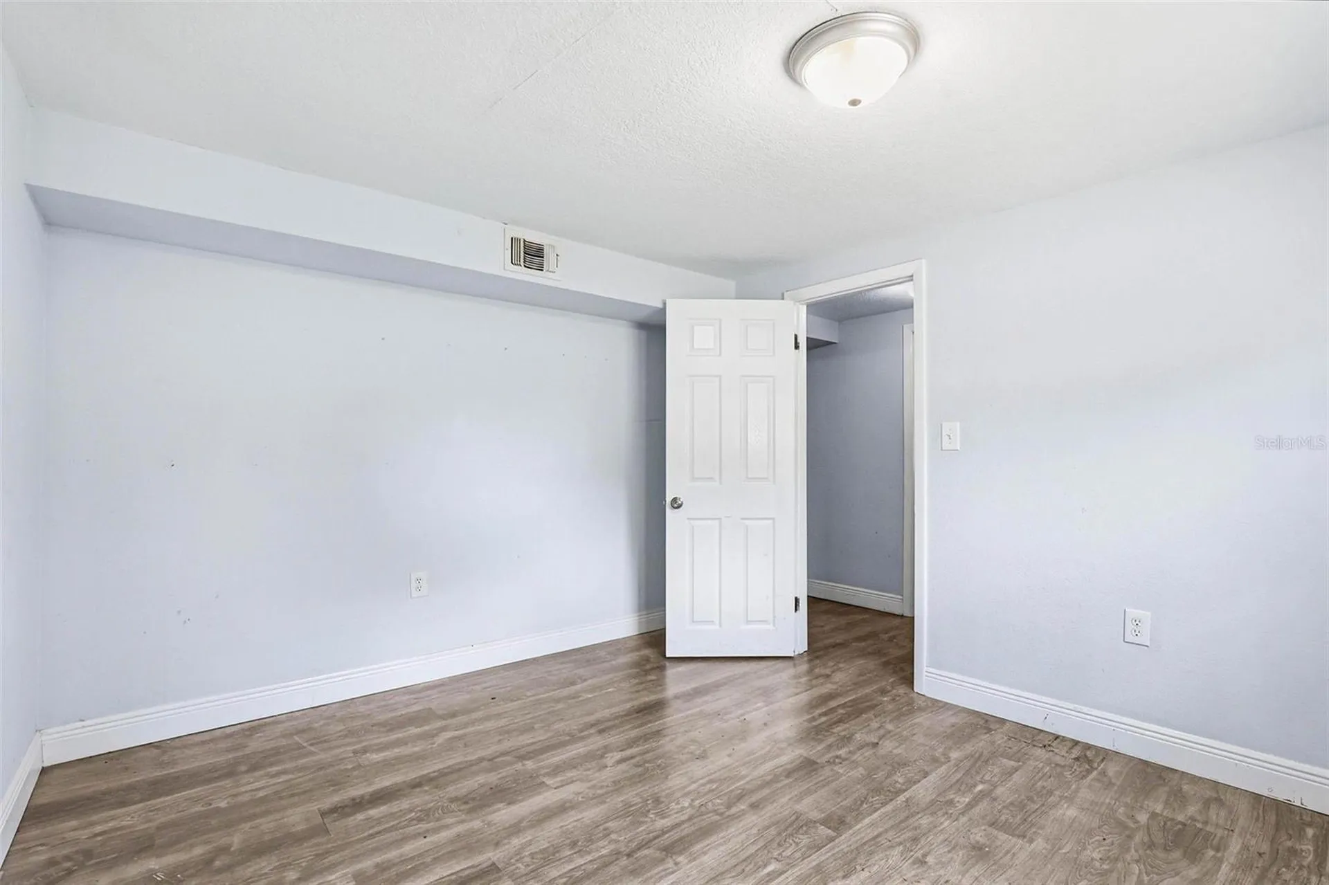 6708 N Himes Avenue Tampa FL 33614