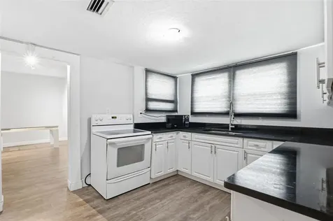 6708 N Himes Avenue Tampa FL 33614