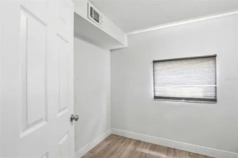 6708 N Himes Avenue Tampa FL 33614