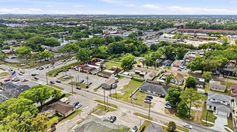 6708 N Himes Avenue Tampa FL 33614