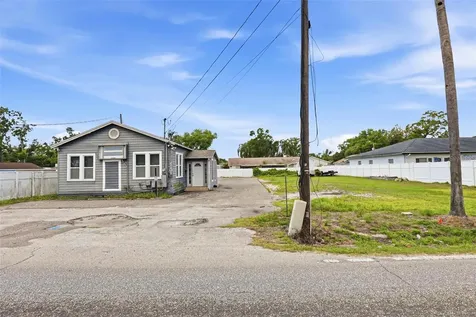 6708 N Himes Avenue Tampa FL 33614