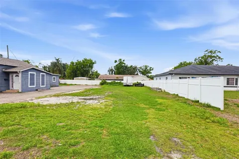 6708 N Himes Avenue Tampa FL 33614