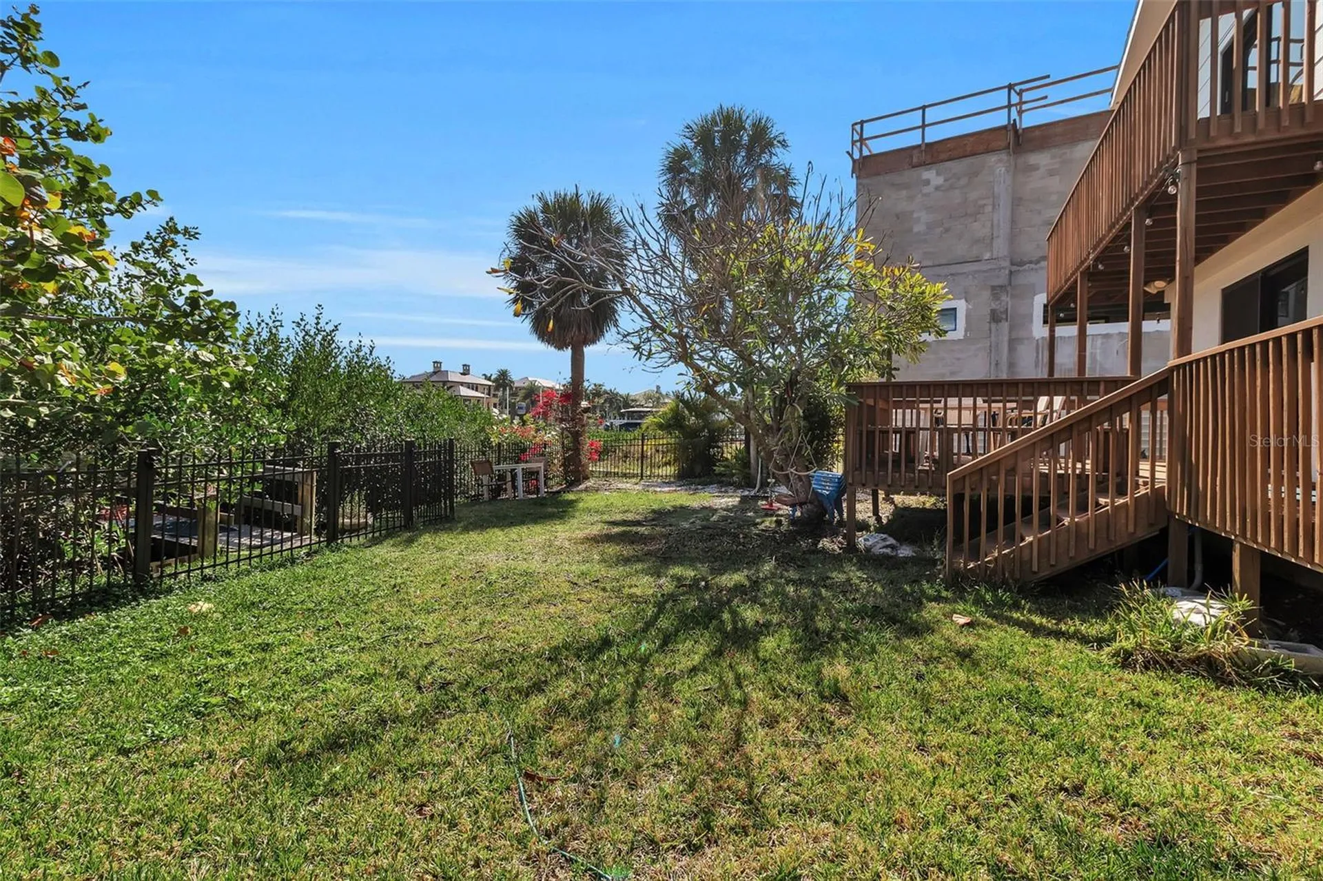 1040 Sylvan Drive Sarasota FL 34234