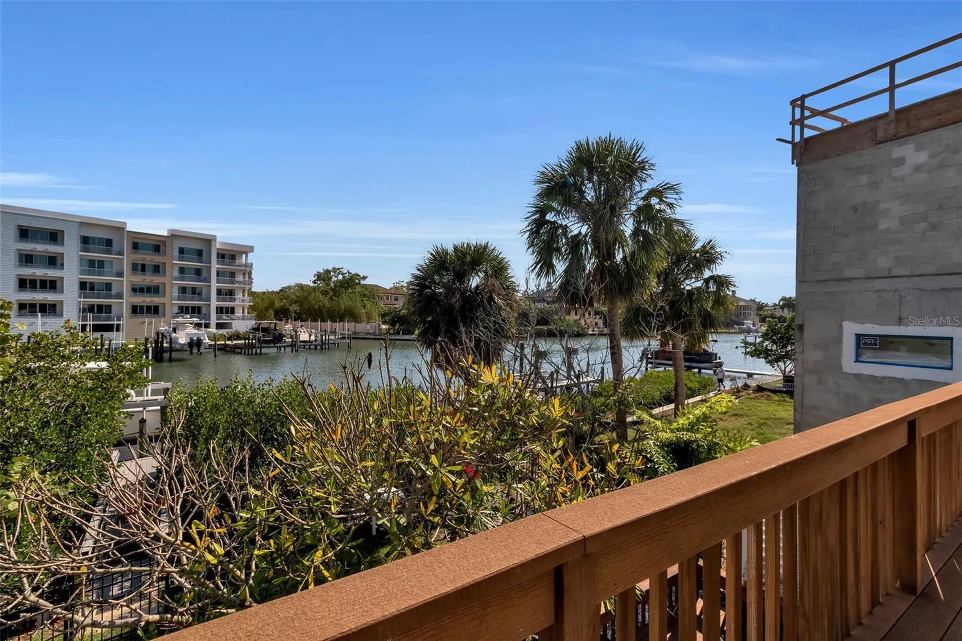 1040 Sylvan Drive Sarasota FL 34234