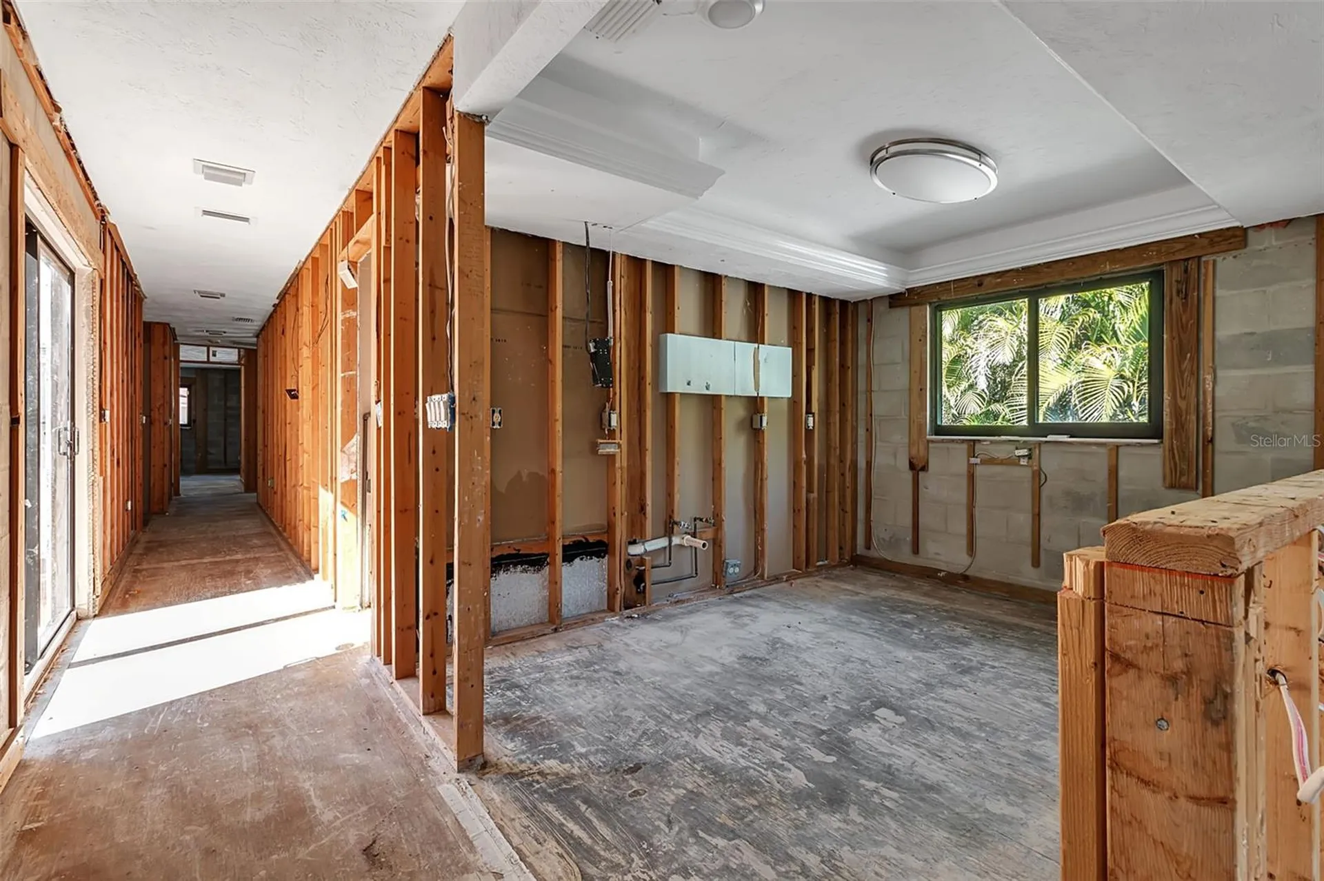 1040 Sylvan Drive Sarasota FL 34234