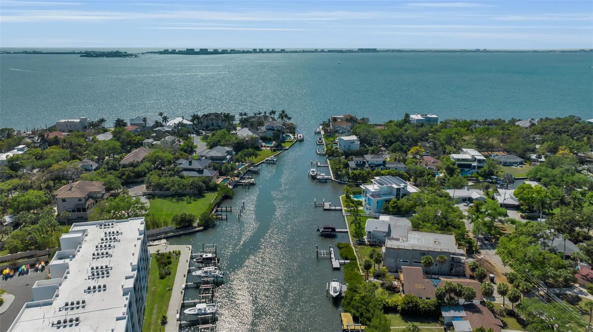 1040 Sylvan Drive Sarasota FL 34234